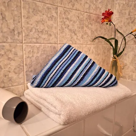 Christianshof בית חווה אופנאו